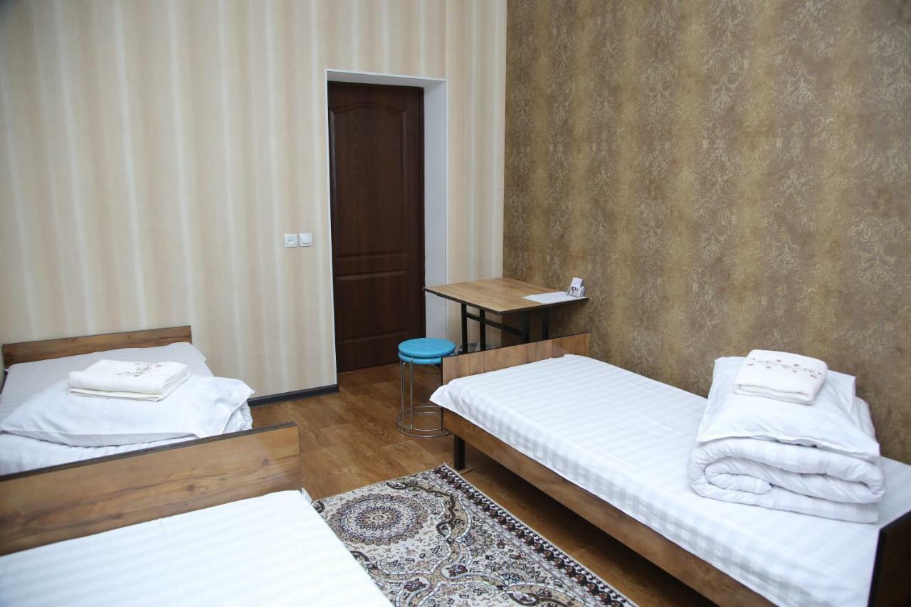Medi Guest House Osh Ngoại thất bức ảnh