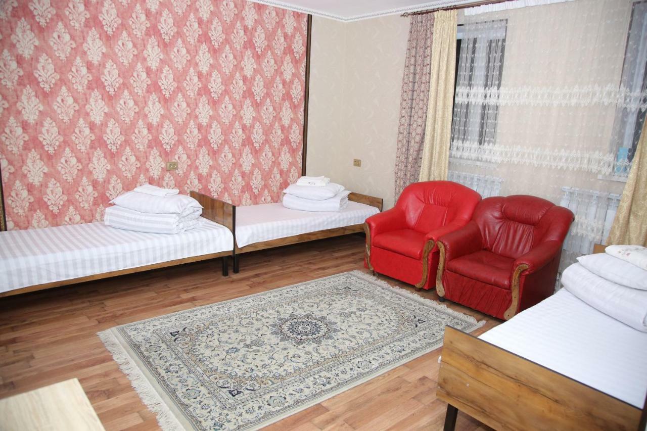 Medi Guest House Osh Ngoại thất bức ảnh